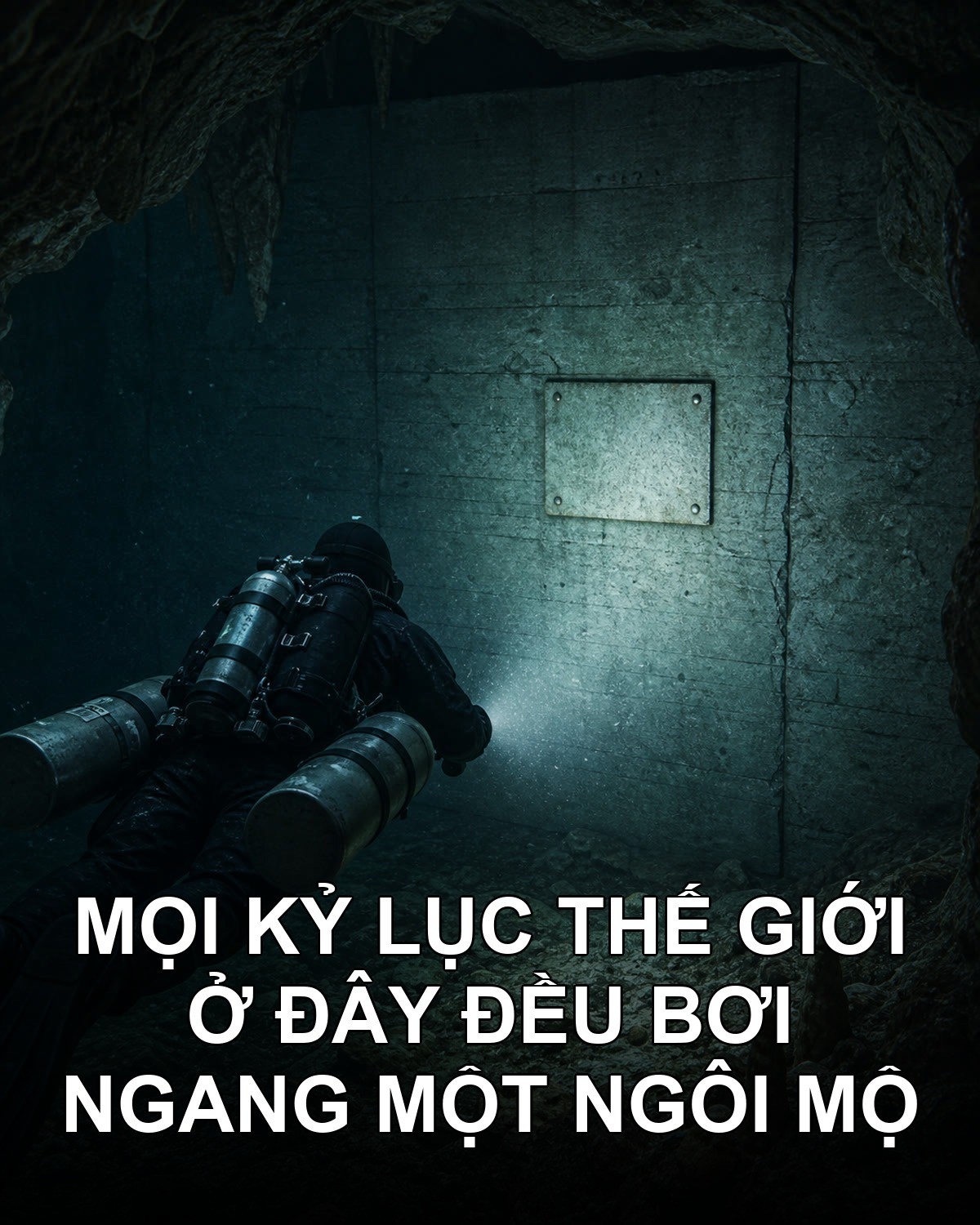 Bức tường xi măng dưới đáy hang Font Estramar