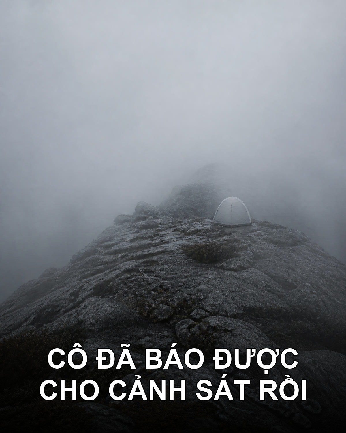 Một ngày một đêm trong lều với người đã chết